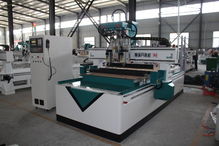 板式家具开料机 数控四工序加工中心与带刀库开料机的应用